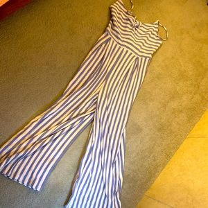 Sooo cute jumpsuit
